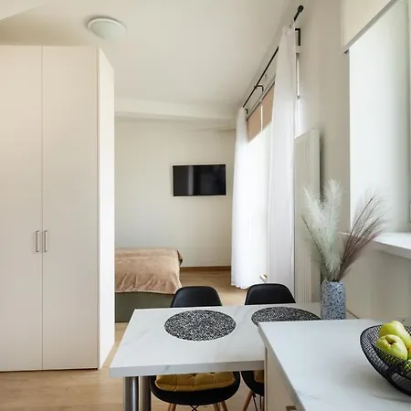 Leonardo Studio In City Center Appartement Riga